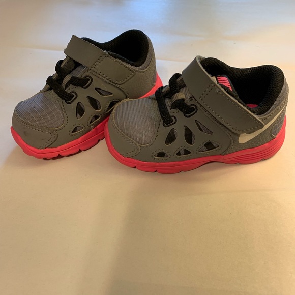 Nike Fusion Run 2 Grey and Pink - Picture 2 of 5